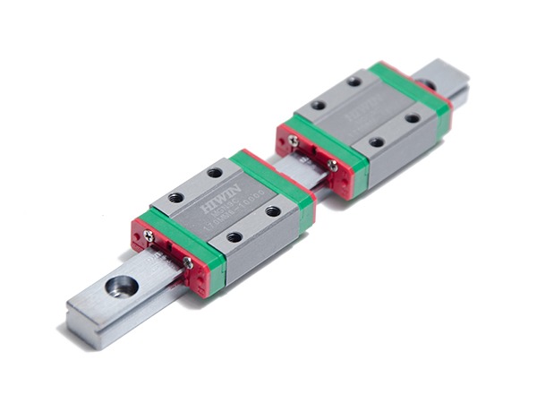 如何防護直線導軌